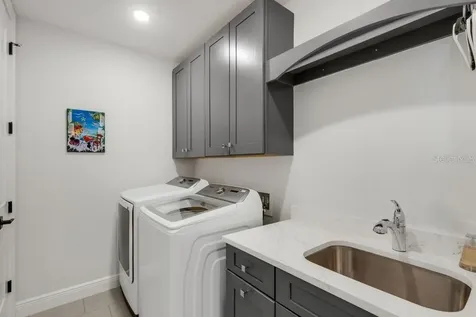 505 N Tamiami Trail Venice FL 34285