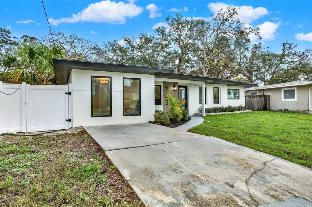 203 Driftwood Drive W Palm Harbor FL 34683