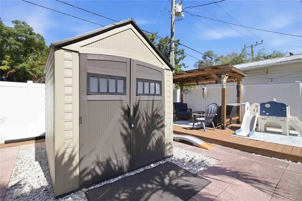 6116 Dartmouth Drive Bradenton FL 34207