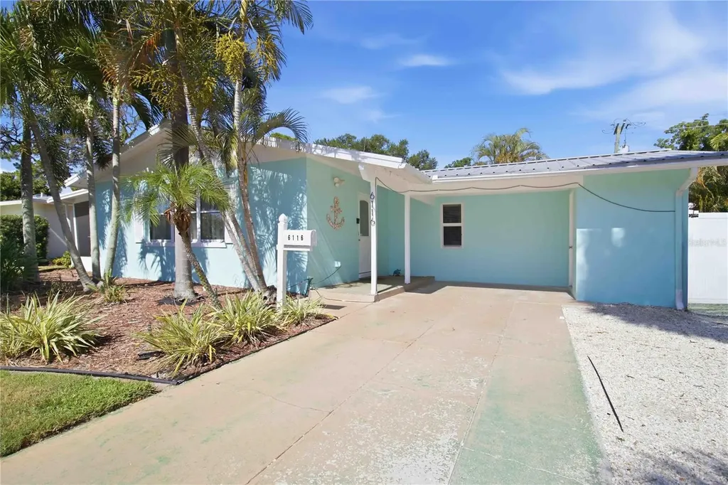 6116 Dartmouth Drive Bradenton FL 34207