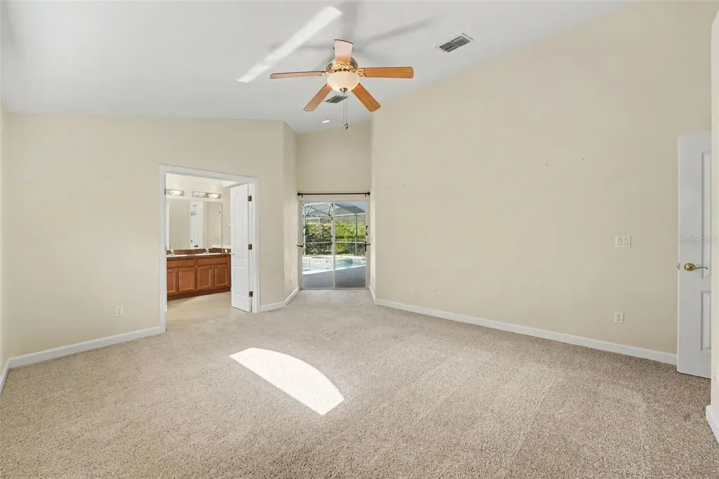 131 Old Bridge Circle Davenport FL 33897
