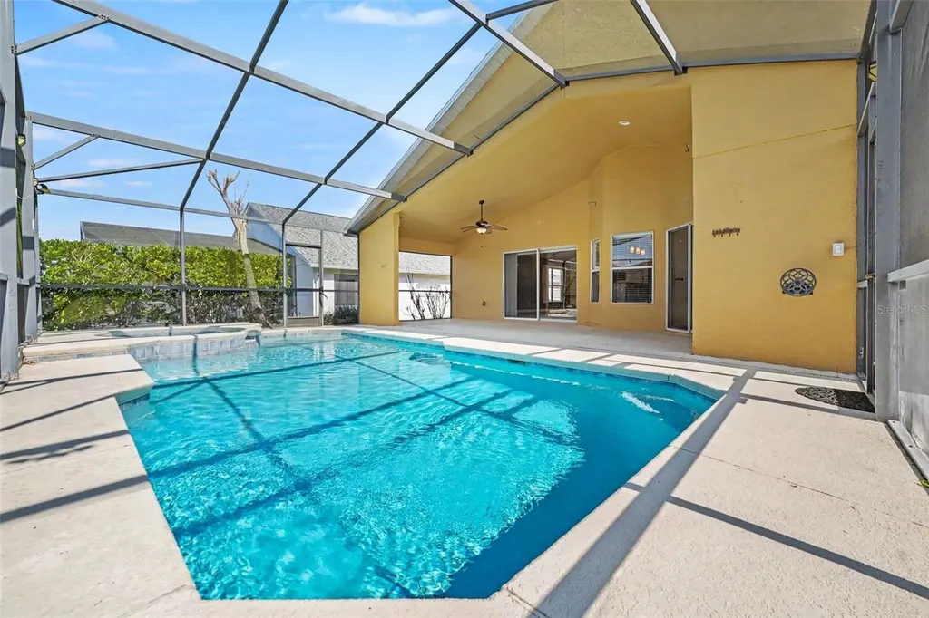131 Old Bridge Circle Davenport FL 33897