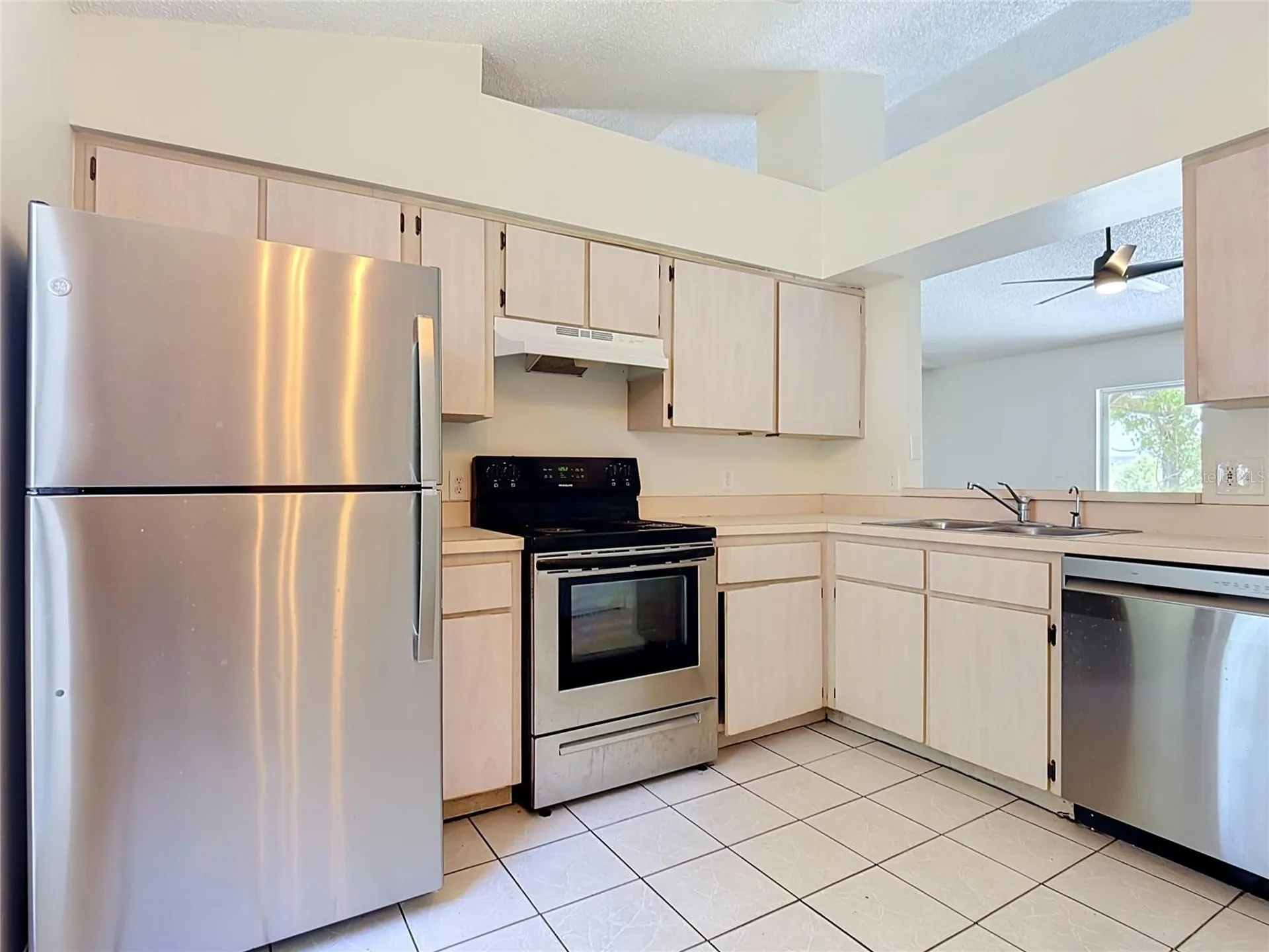 210 Robbins Rest Circle Davenport FL 33896