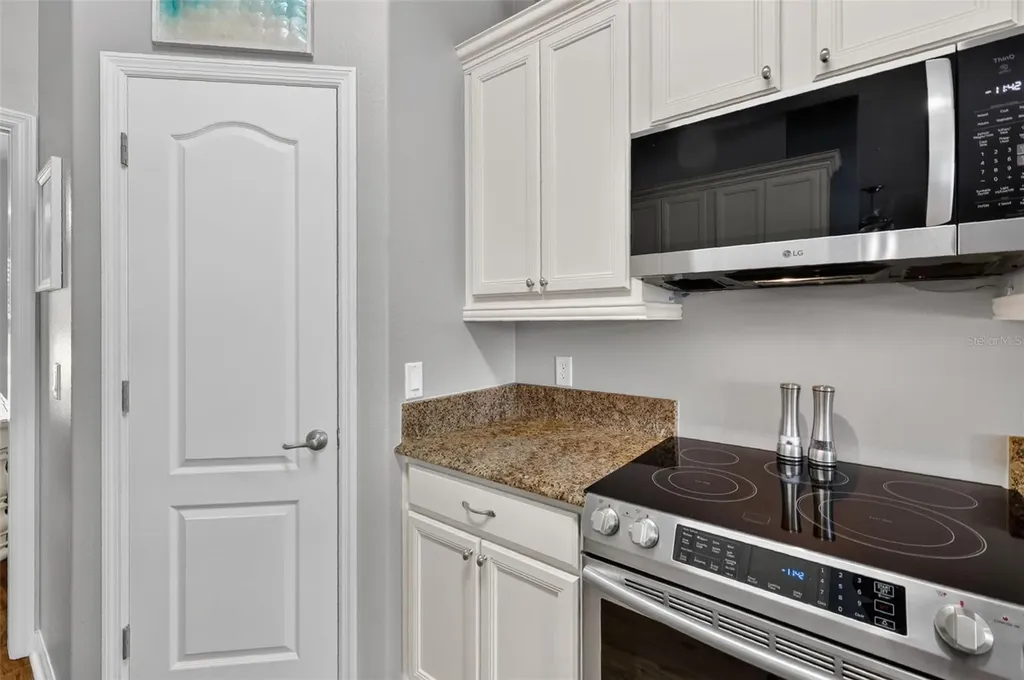 12037 Eagle Point Court Leesburg FL 34788
