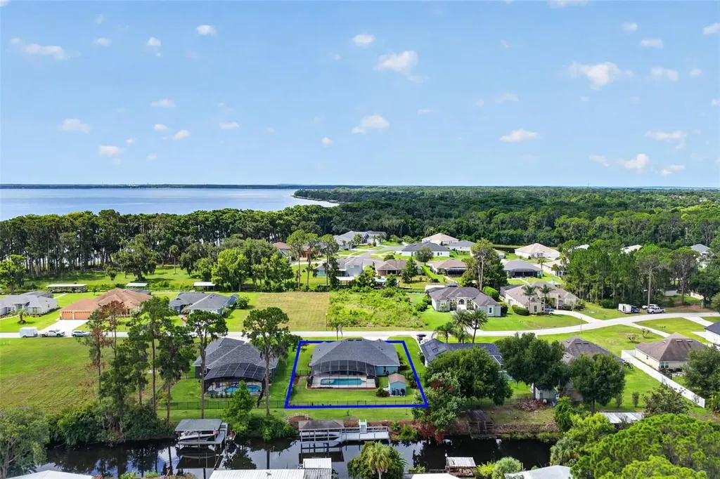 12037 Eagle Point Court Leesburg FL 34788