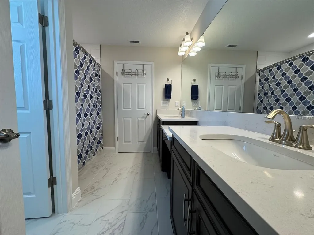 13150 Wellspring Drive Lithia FL 33547