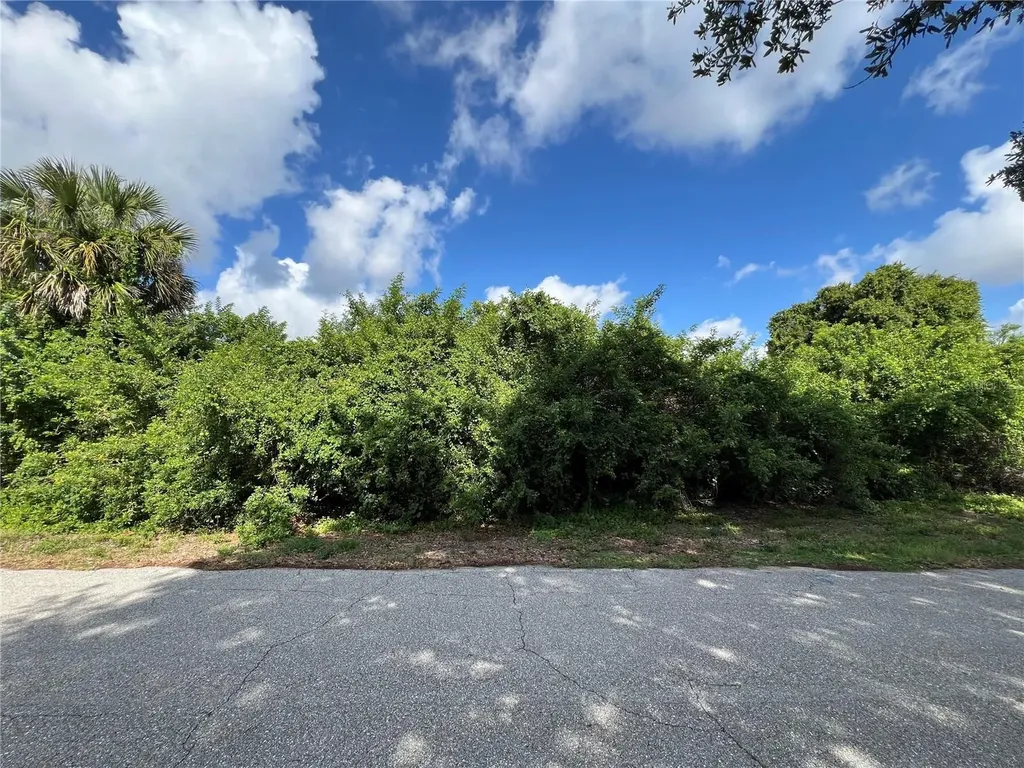 3247 Manhattan Street Port Charlotte FL 33952