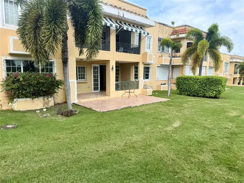 968 Costa Dorada Rio Grande PR 00745