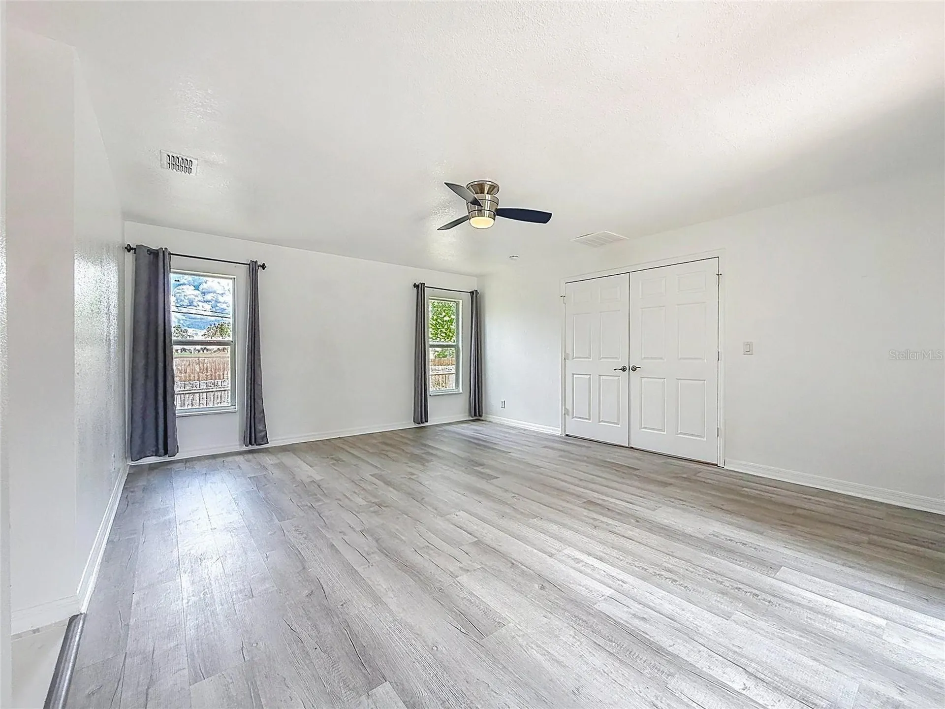 1926 Meadowridge Drive Valrico FL 33596