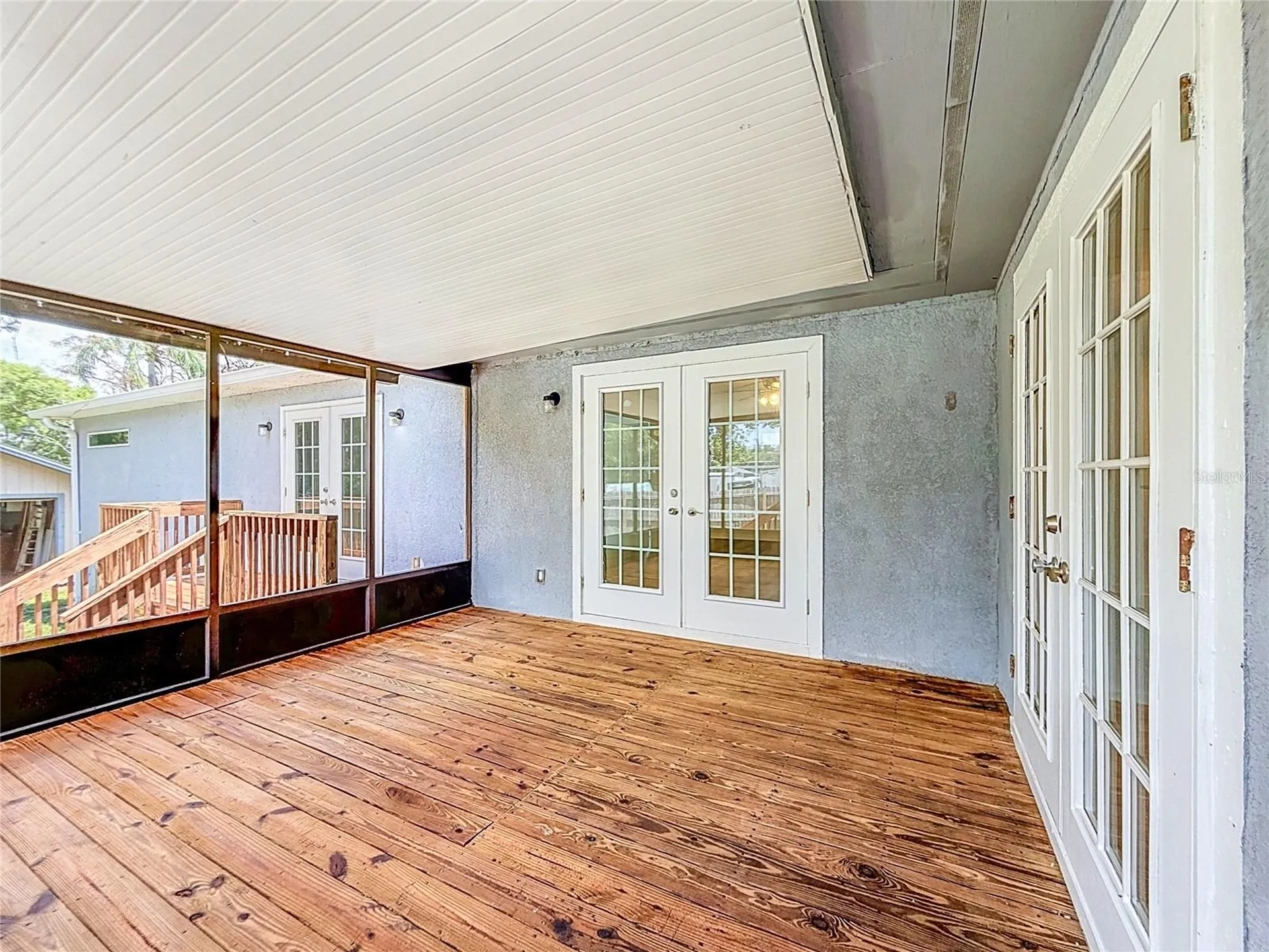 1926 Meadowridge Drive Valrico FL 33596