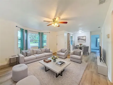 1926 Meadowridge Drive Valrico FL 33596