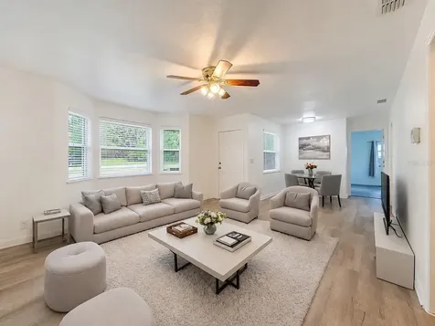 1926 Meadowridge Drive Valrico FL 33596