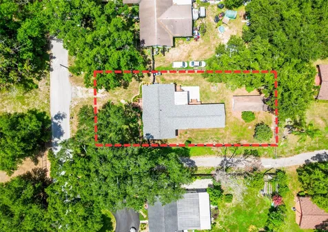 1926 Meadowridge Drive Valrico FL 33596
