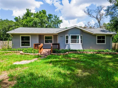 1926 Meadowridge Drive Valrico FL 33596