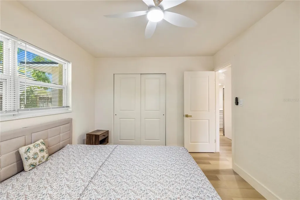 5538 6th Avenue N St Petersburg FL 33710