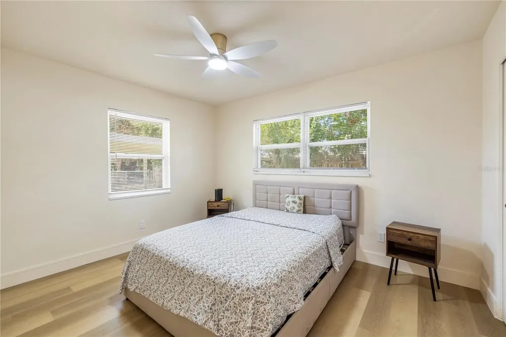 5538 6th Avenue N St Petersburg FL 33710