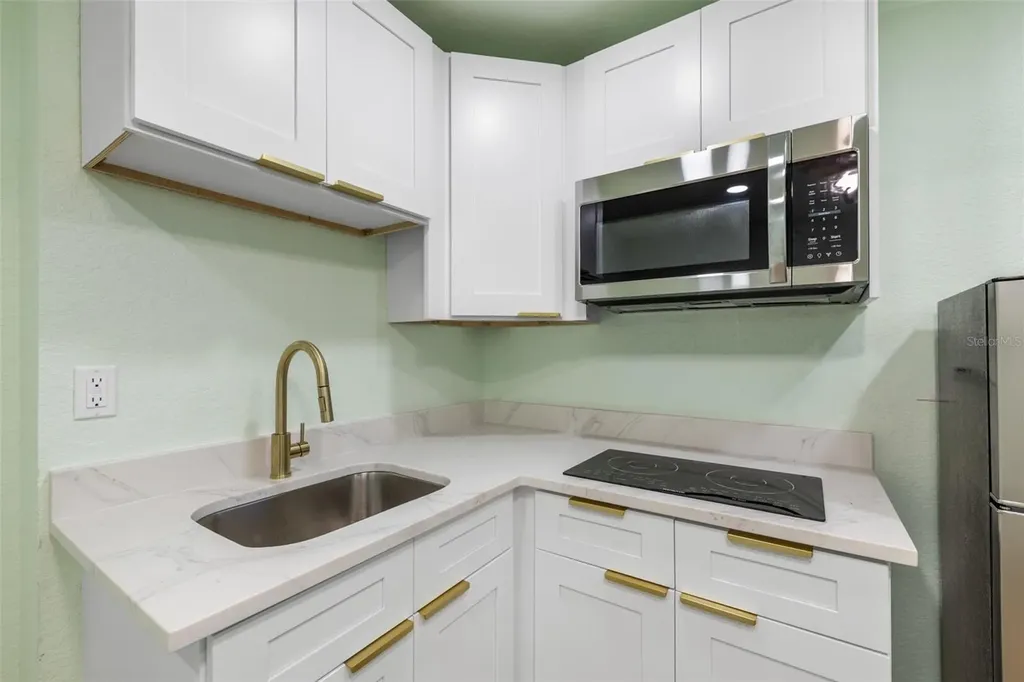 5538 6th Avenue N St Petersburg FL 33710