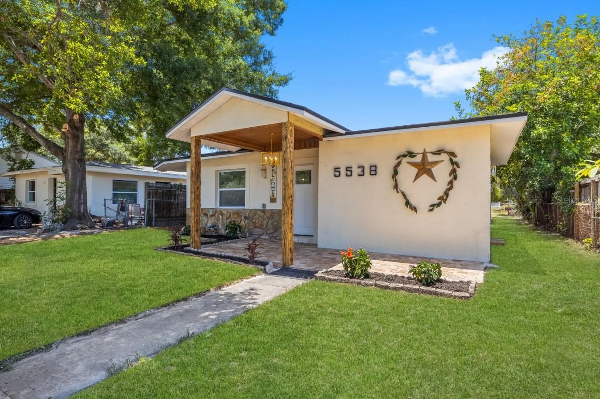 5538 6th Avenue N St Petersburg FL 33710