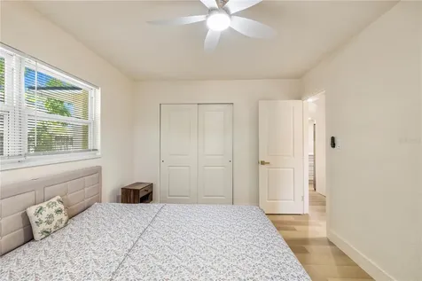 5538 6th Avenue N St Petersburg FL 33710