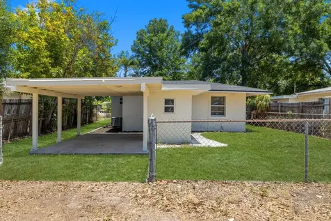 5538 6th Avenue N St Petersburg FL 33710