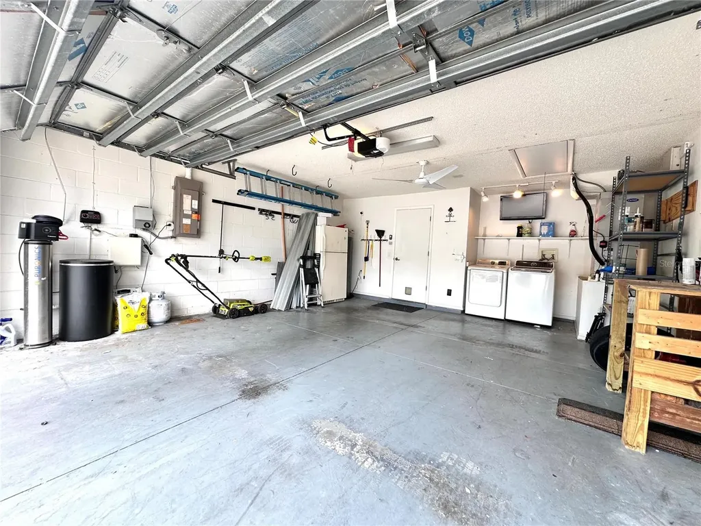 1650 Navigator Lane Tarpon Springs FL 34689