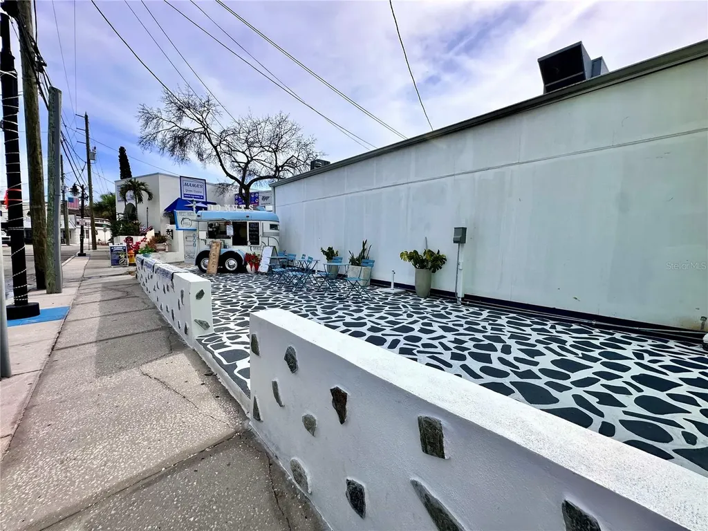 1650 Navigator Lane Tarpon Springs FL 34689