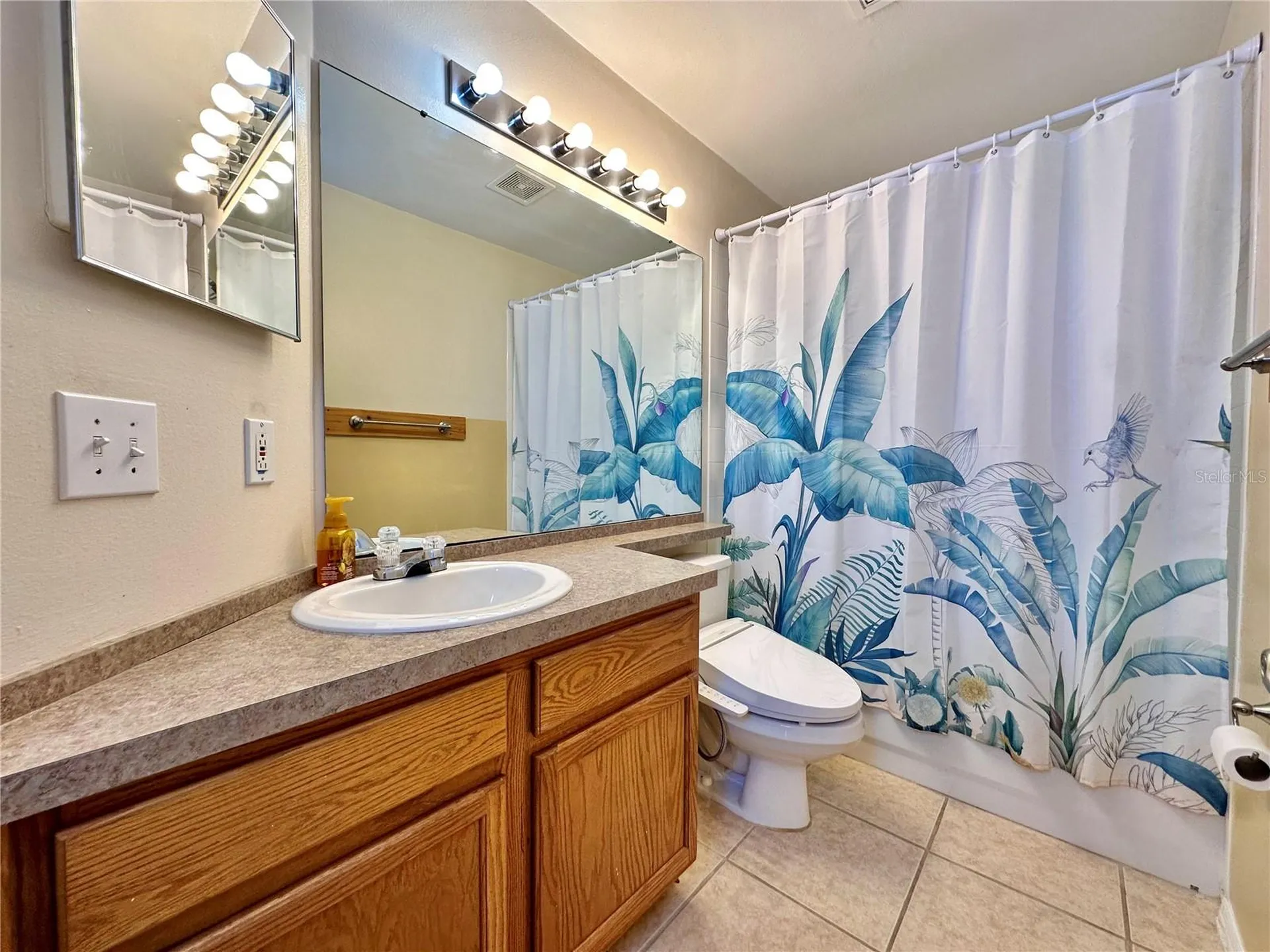 1650 Navigator Lane Tarpon Springs FL 34689