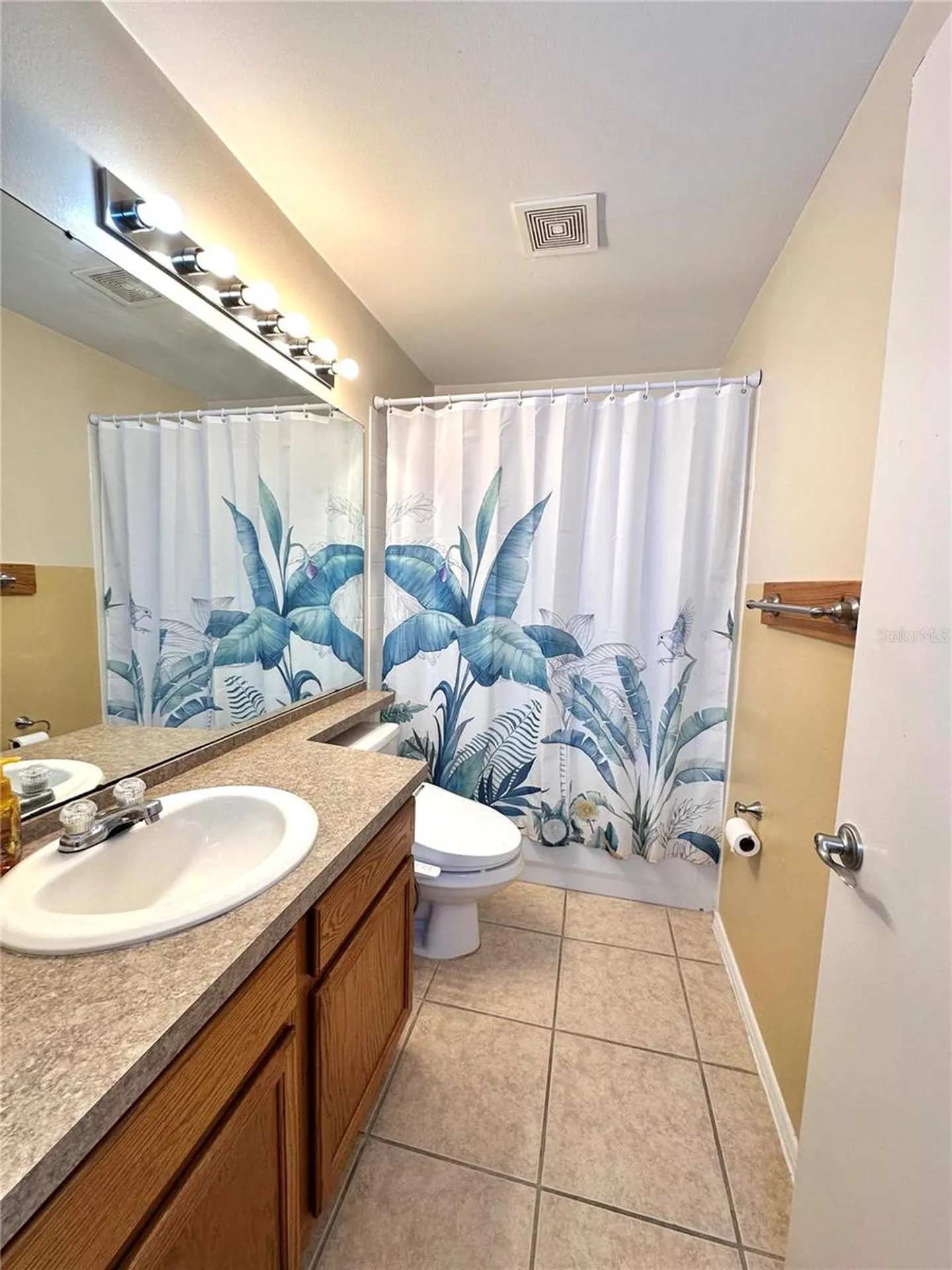 1650 Navigator Lane Tarpon Springs FL 34689