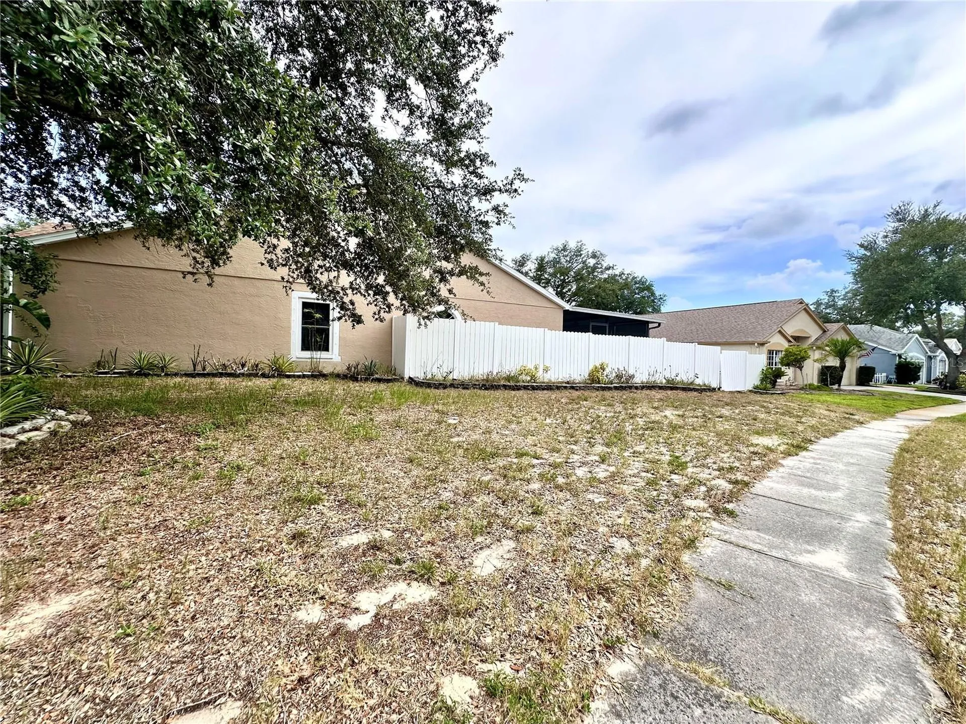 1650 Navigator Lane Tarpon Springs FL 34689
