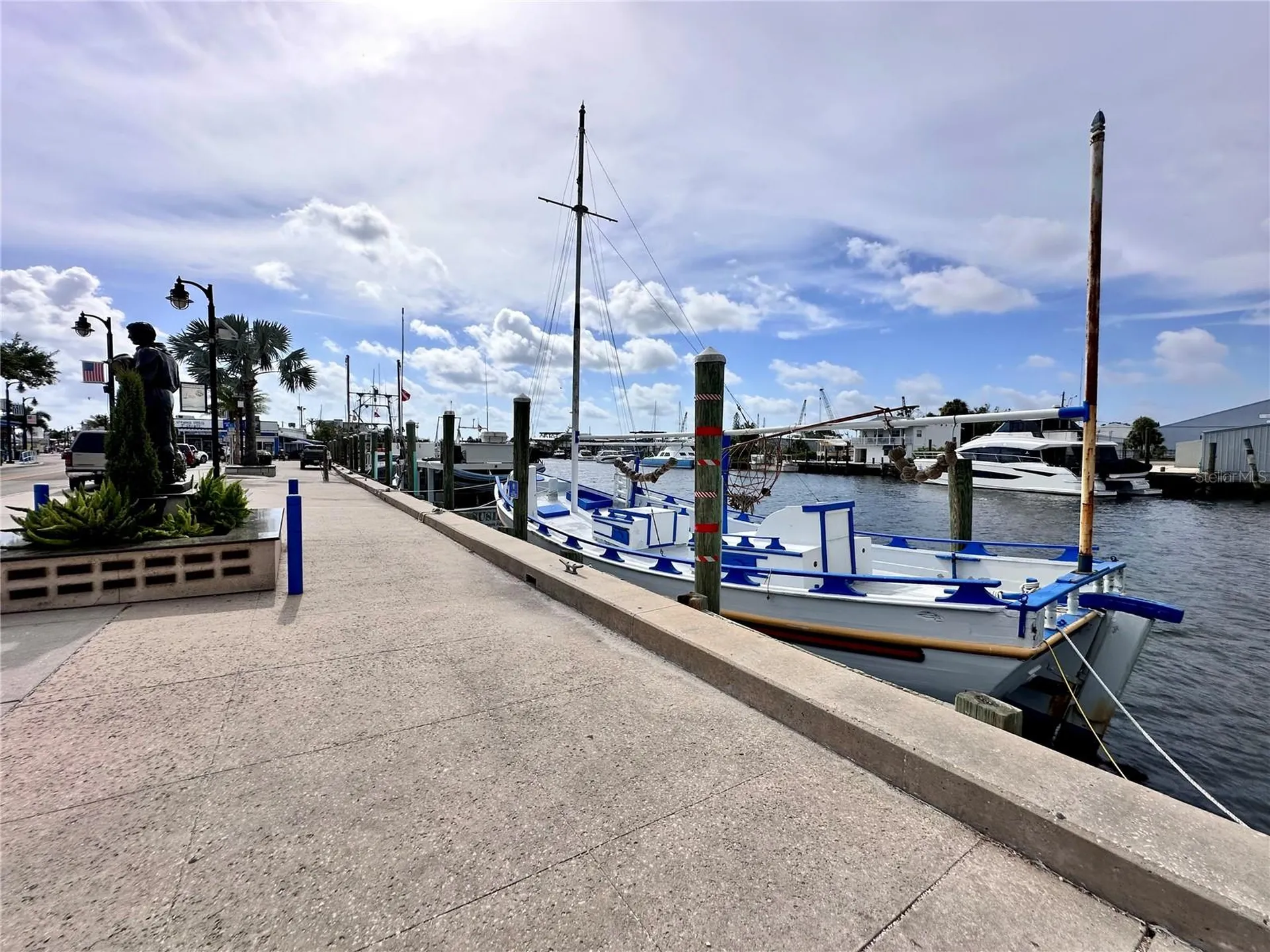 1650 Navigator Lane Tarpon Springs FL 34689