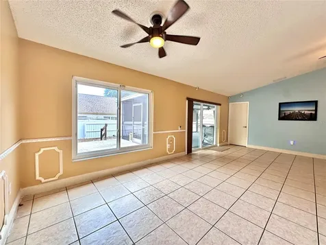 1650 Navigator Lane Tarpon Springs FL 34689