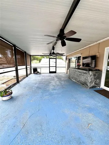 1650 Navigator Lane Tarpon Springs FL 34689