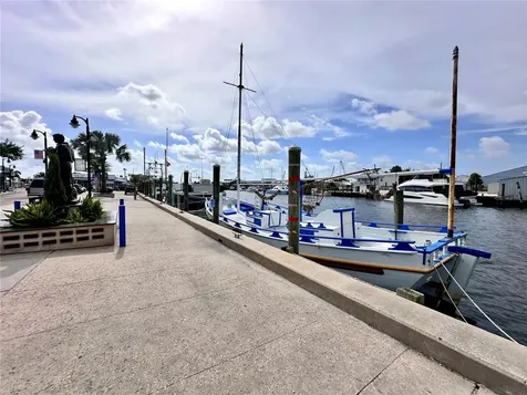 1650 Navigator Lane Tarpon Springs FL 34689