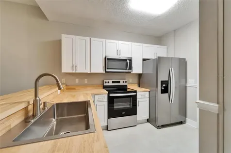 1032 Radison Avenue Sun City Center FL 33573