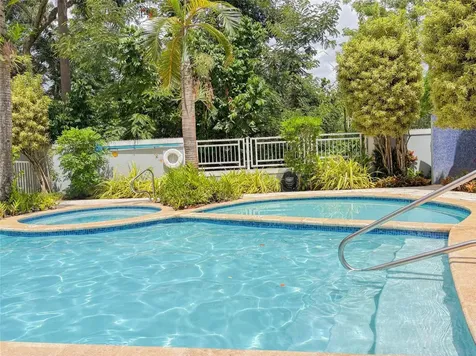 59 Cll Union Cond. Hillsview Plaza Guaynabo PR 00971