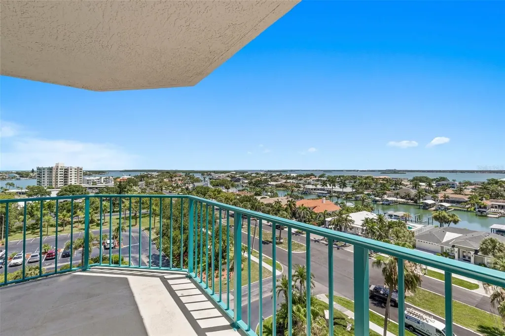 670 Island Way Clearwater Beach FL 33767
