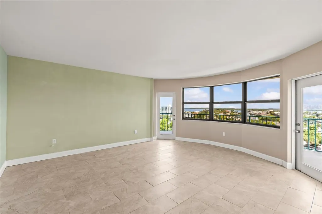 670 Island Way Clearwater Beach FL 33767