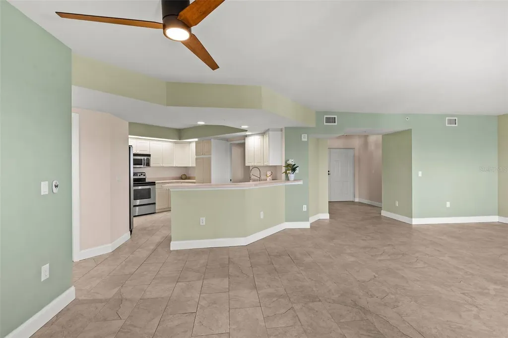 670 Island Way Clearwater Beach FL 33767