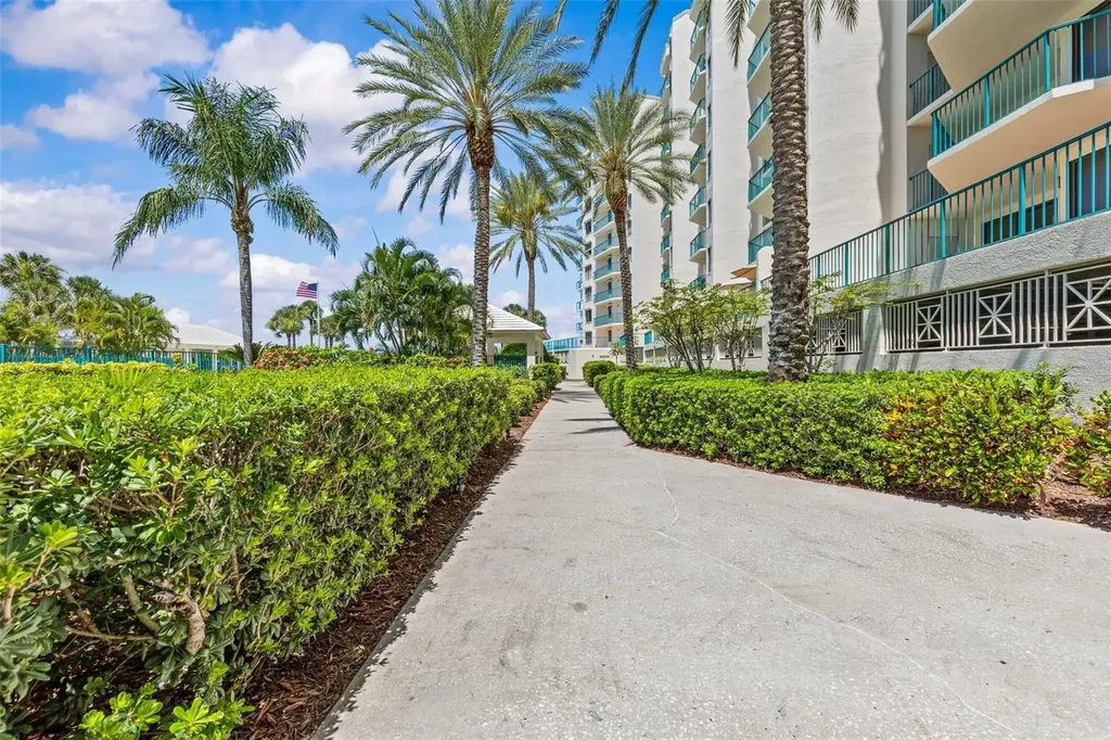 670 Island Way Clearwater Beach FL 33767