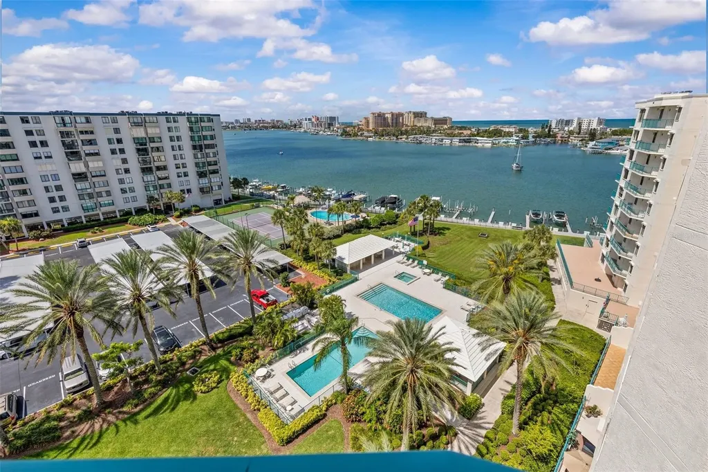670 Island Way Clearwater Beach FL 33767
