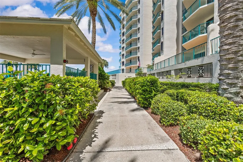 670 Island Way Clearwater Beach FL 33767