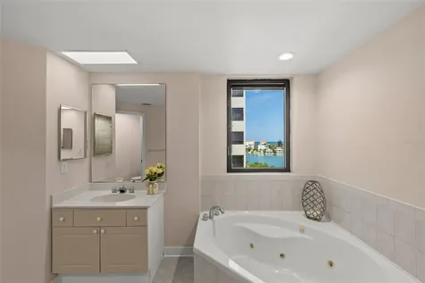 670 Island Way Clearwater Beach FL 33767