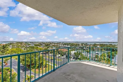670 Island Way Clearwater Beach FL 33767