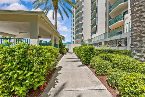 670 Island Way Clearwater Beach FL 33767