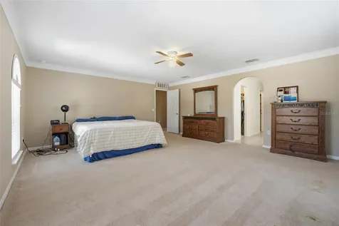 516 Cadiz Drive Groveland FL 34736