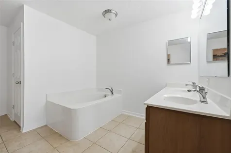516 Cadiz Drive Groveland FL 34736