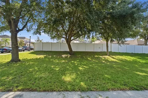 516 Cadiz Drive Groveland FL 34736