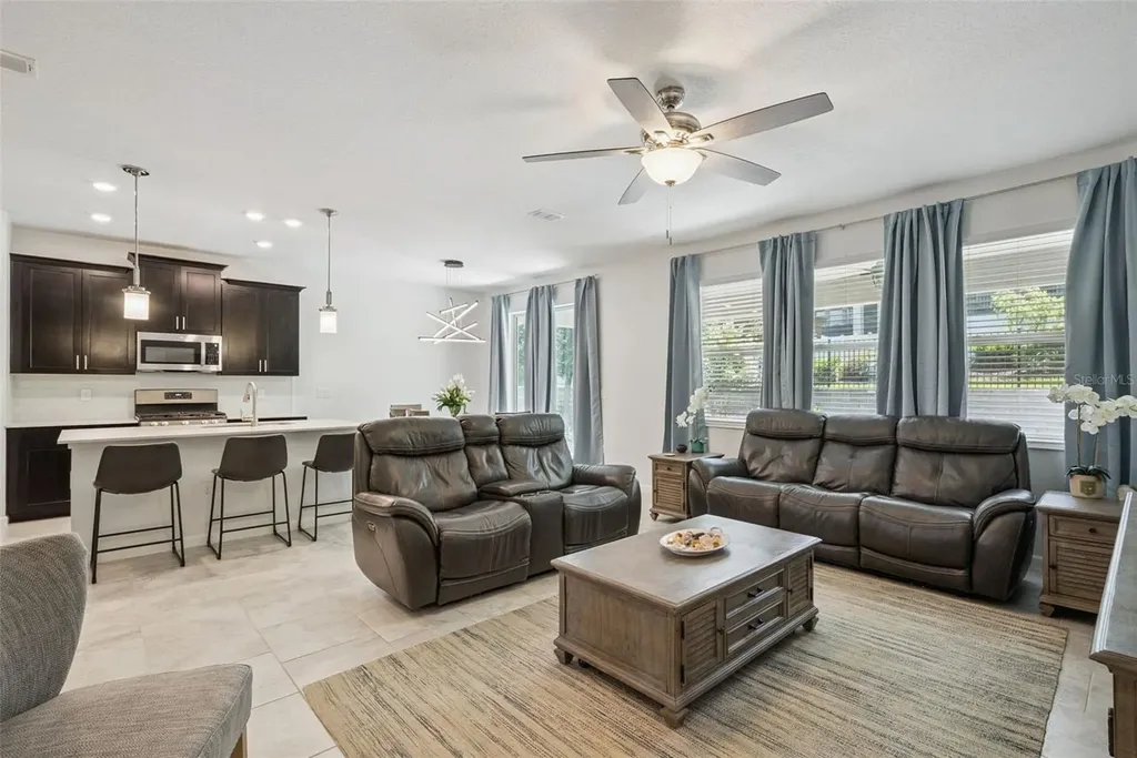 1235 Dora Parc Lane Mount Dora FL 32757