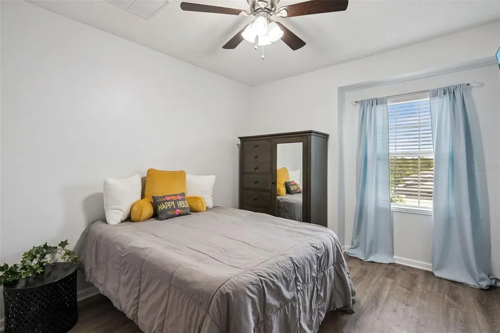 1235 Dora Parc Lane Mount Dora FL 32757