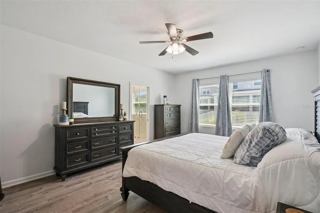 1235 Dora Parc Lane Mount Dora FL 32757